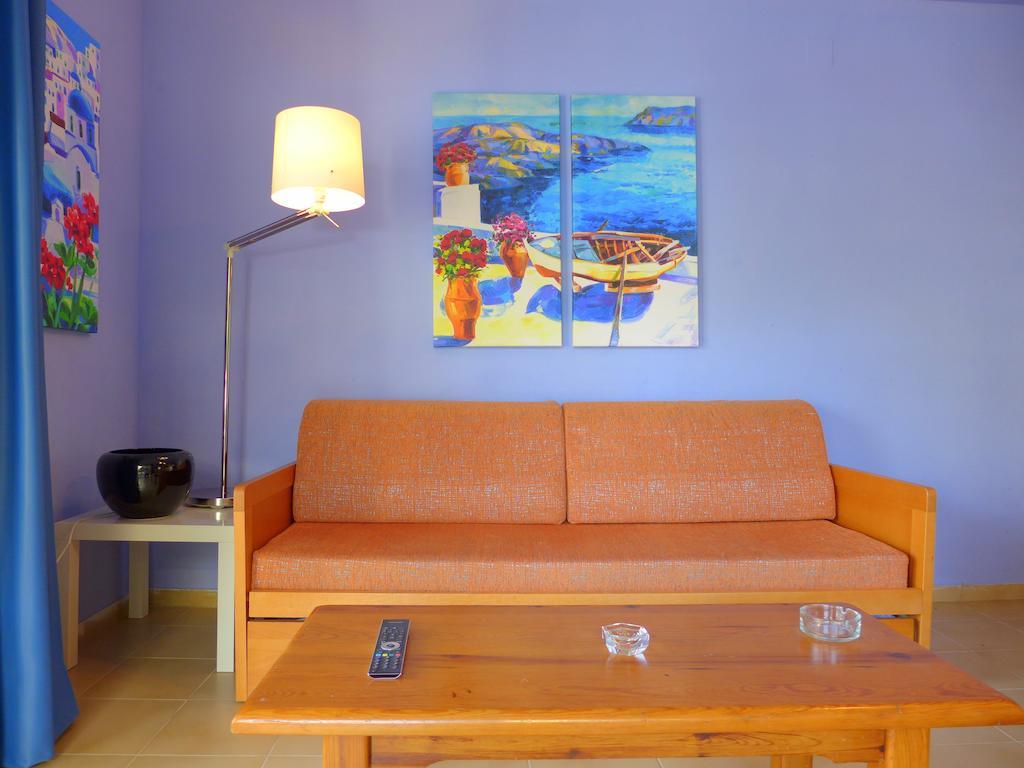 Rentalmar Diplomatic Park Salou Zimmer foto